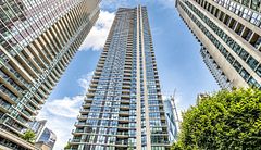 18 Harbour Street 1701, Toronto, ON M5J 2Z6