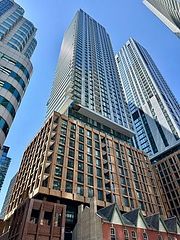 8 Widmer Street 2101, Toronto, ON M5V 0W6