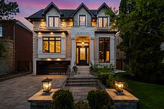 148 Munro Boulevard, Toronto, ON M2P 1C8