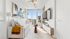 30 Tretti Way PH17, Toronto, ON M3H 0E3