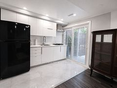 49 Red Robin Way 5, Toronto, ON M2R 3K6
