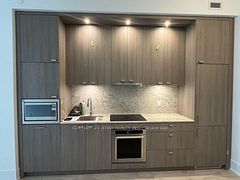115 Denison Avenue 402, Toronto, ON M5T 2N1