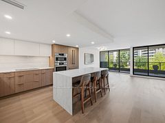 3900 Yonge Street 417, Toronto, ON M4N 3N6