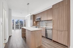 88 Bathurst Street 1107, Toronto, ON M5V 0W8