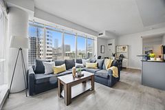220 Victoria Street 1307, Toronto, ON M5B 2R6