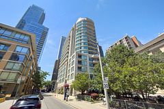 8 Scollard Street 802, Toronto, ON M5R 1M2