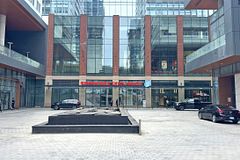 17 Bathurst Street N 1006, Toronto, ON M5V 0N1
