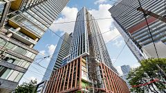 400 King Street W 823, Toronto, ON M5V 1K2