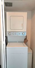 15 Maplewood Avenue PH 6, Toronto, ON M6C 4B4