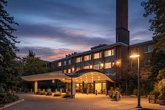 21 Dale Avenue # 635, Toronto, ON M4W 1K3
