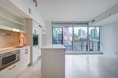 39 Sherbourne Street 1004, Toronto, ON M5A 2P6