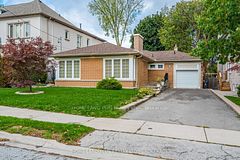 66 Munro Boulevard, Toronto, ON M2P 1C2