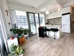 57 St Joseph Street 722, Toronto, ON M5S 0C5
