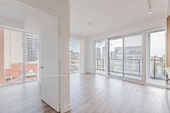 20 Edward Street 717, Toronto, ON M5G 0C5