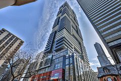 7 Grenville Street 3307, Toronto, ON M4Y 0E9