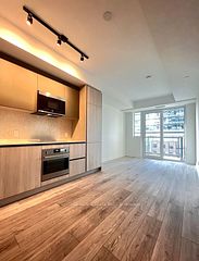 108 Peter Street 601, Toronto, ON M5V 2G7
