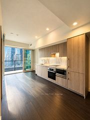 3 Concord City Place Way, Toronto, ON M5V 0X4