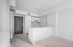 33 Frederick Todd Way 630, Toronto, ON M4G 0C9