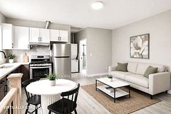 15 Waddington Crescent 3, Toronto, ON M2J 2Z9