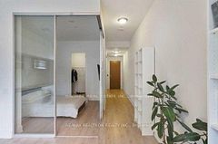 111 St Clair Avenue W 1026, Toronto, ON M4V 1N5