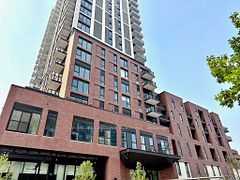 10 Oak Street 801, Toronto, ON M5A 0Z1
