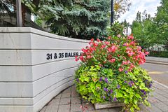35 Bales Avenue 1901, Toronto, ON M2N 2V7