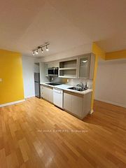 111 Elizabeth Street 953, Toronto, ON M5G 1P7