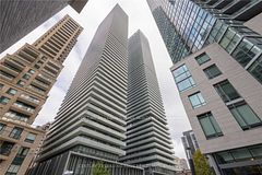 42 Charles Street E 3308, Toronto, ON M4Y 1T4