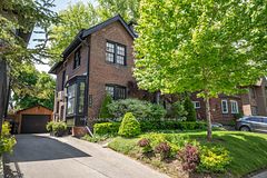 1396 Mount Pleasant Road, Toronto, ON M4N 2T8