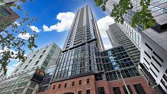 88 Blue Jays Way 2106, Toronto, ON M5V 0L7