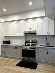337 Mutual Street 101, Toronto, ON M4Y 1X6