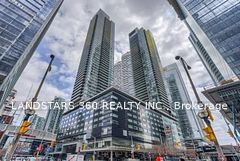 65 Bremner Boulevard 3706, Toronto, ON M5J 0A7