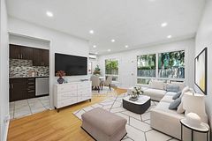 142 Thorny Vineway N/A 151, Toronto, ON M2J 4J6