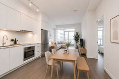 7 Golden Lion Heights N624, Toronto, ON M2M 4E7