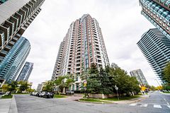 7 Lorraine Avenue 812, Toronto, ON M2N 7H2