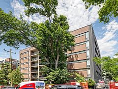 60 Montclair Avenue 402, Toronto, ON M5P 1P7