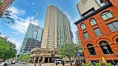 38 Elm Street 2715, Toronto, ON M5G 2K5