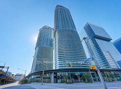 14 York Street 2012, Toronto, ON M5J 0B1