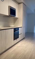 400 King Street W 1019, Toronto, ON M5V 0X8