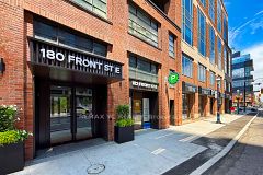 180 Front Street E 3303, Toronto, ON M5A 0A9