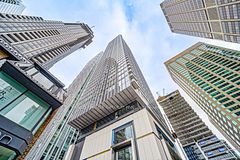 8 Cumberland Street 1909, Toronto, ON M4W 0B6