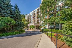 38 William Carson Crescent 114, Toronto, ON M2P 2H2