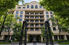 650 Sheppard Avenue E 403, Toronto, ON M2K 3E4