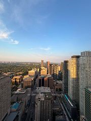 1 Bloor Street E 4802, Toronto, ON M4W 0A8