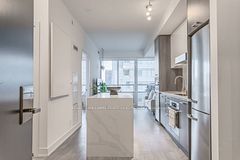 11 Lillian Street 706, Toronto, ON M4S 2H7