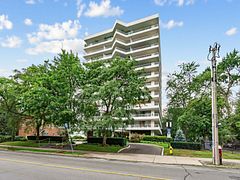 190 St George Street 1006, Toronto, ON M5R 2N4