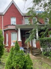 17 Henry Street Bsmt, Toronto, ON M5T 1W9