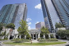 25 Greenview Avenue 815, Toronto, ON M2M 0A5