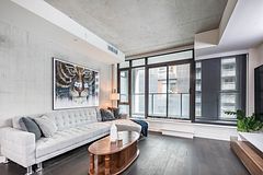111 Bathurst Street 318, Toronto, ON M5V 0M9