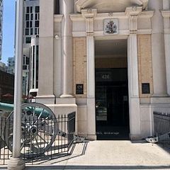 426 University Avenue 2101, Toronto, ON M5G 1S9